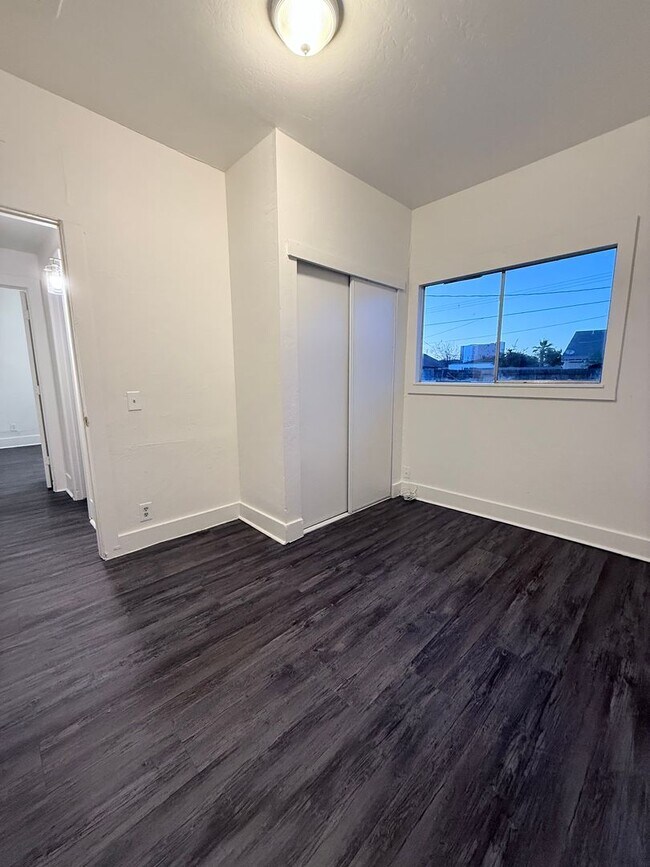 Foto del edificio - 1216 E Pierce St