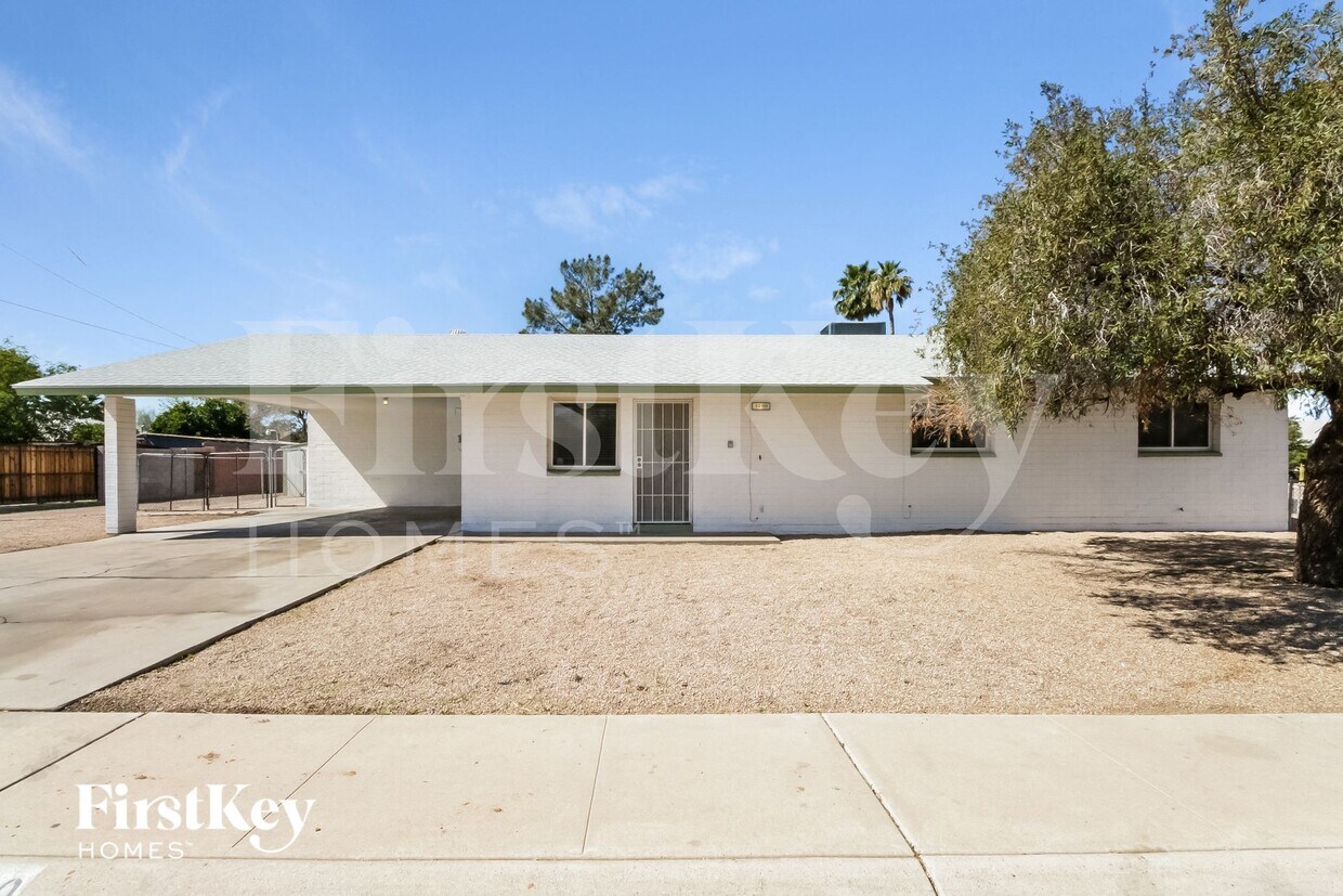 Foto principal - 1200 N Oregon St