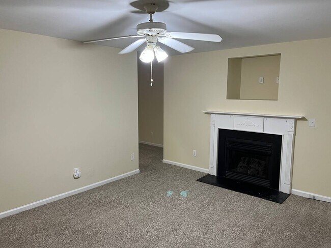 Foto del edificio - 7017 Corfu Pl