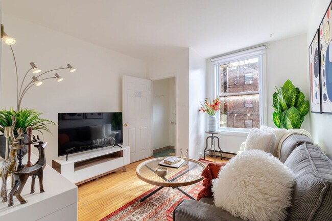 Photo du bâtiment - 4415 Avenue Coloniale-SI ID1602276P