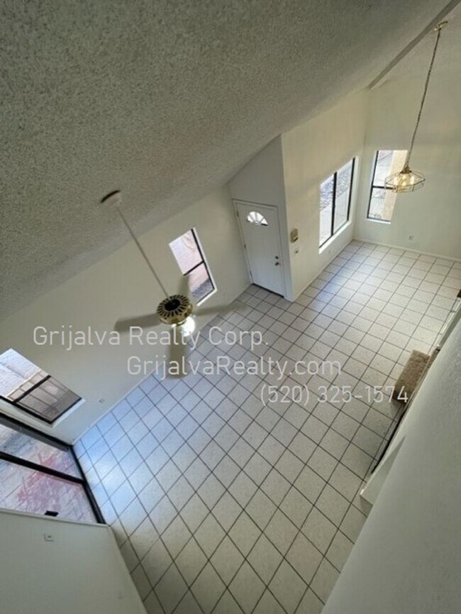 Foto del edificio - 2-story 3 Bed, 2 Bath Townhome (St Mary's/...