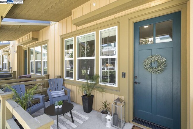 Building Photo - 418 Persimmon Common