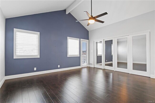 Building Photo - 1709 Steinhart Ave