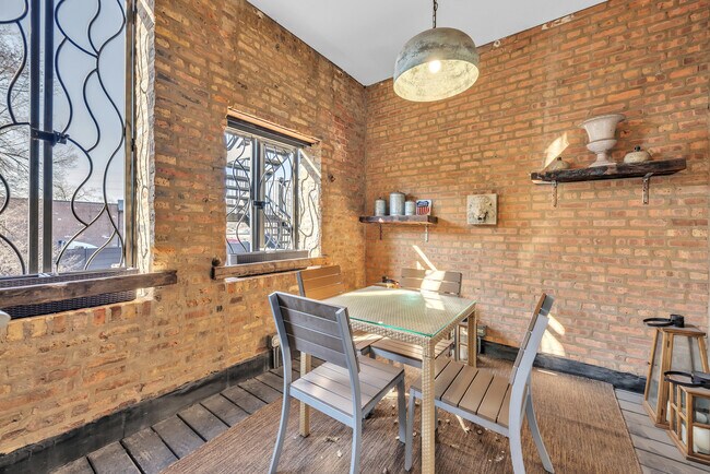 Foto del edificio - 2419 W 14th St