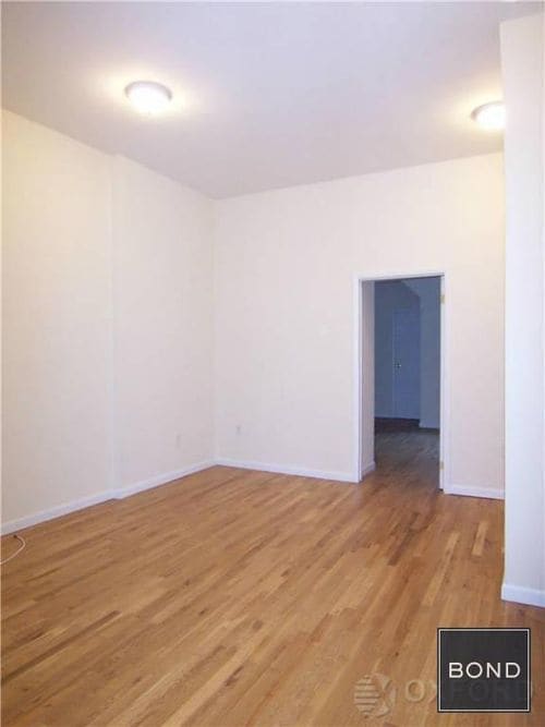 Primary Photo - 50 W 56th St