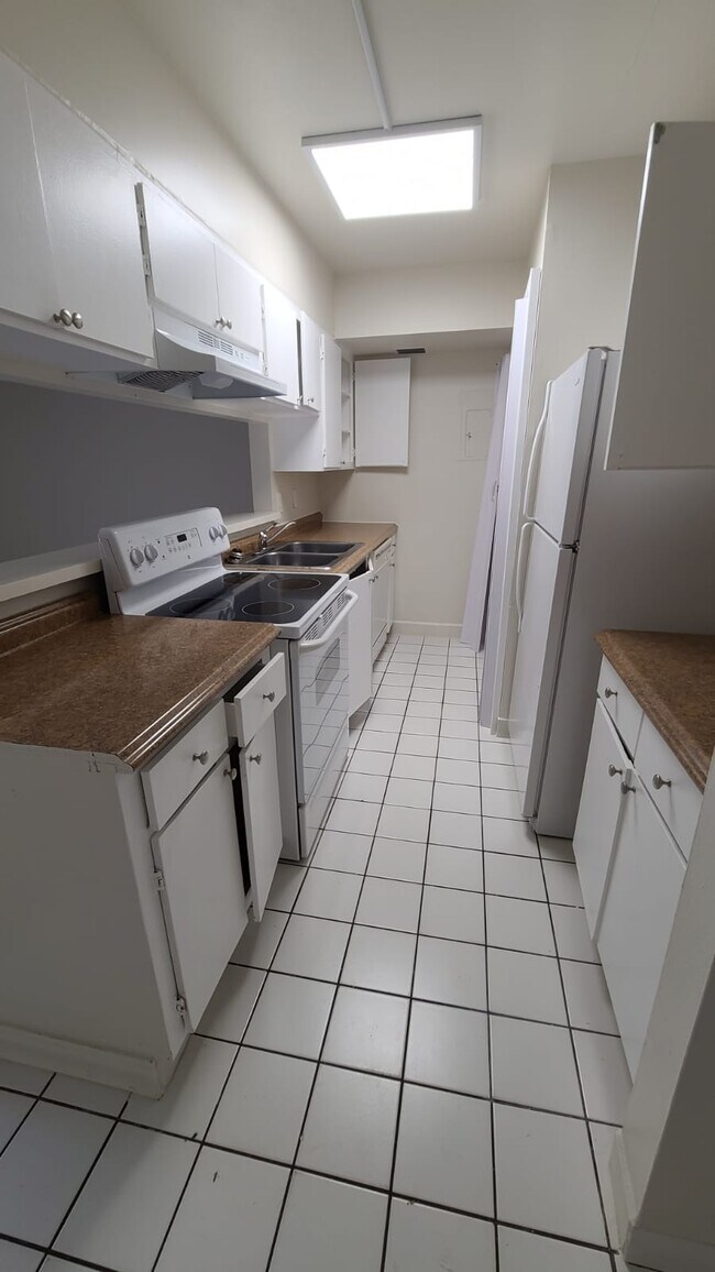 Foto del edificio - 4433 Treehouse Ln