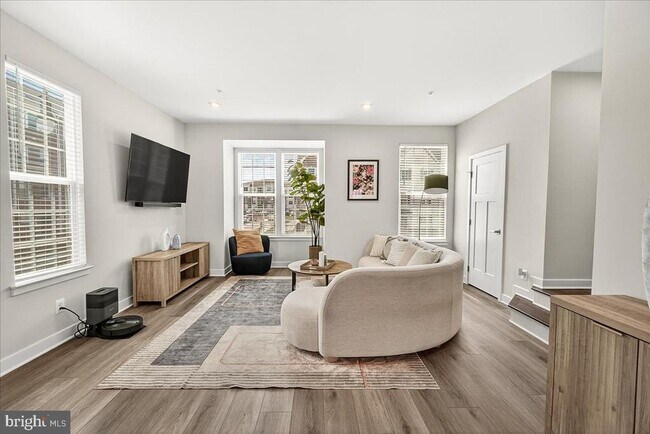 Building Photo - 16224 Bright Star Wy
