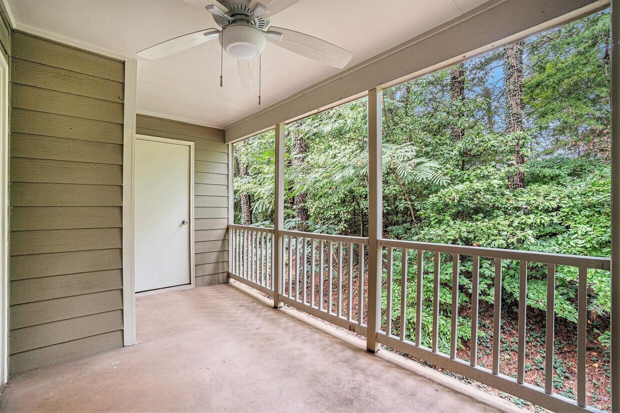 38 Muncy Ct, Smyrna, GA 30080 Condo for Rent in Smyrna, GA