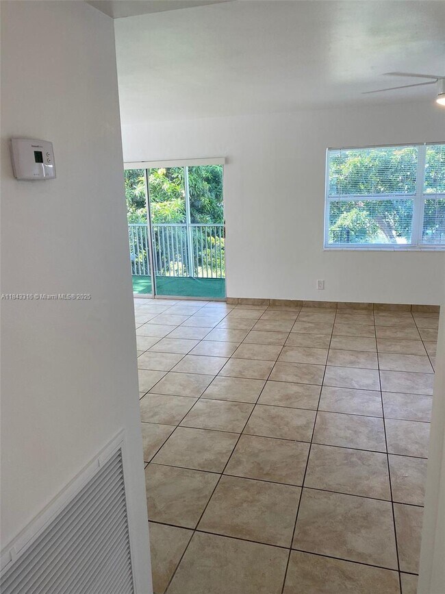Foto del edificio - 2829 Jackson St