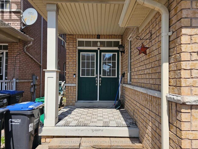 Building Photo - 4692 Centretown Way