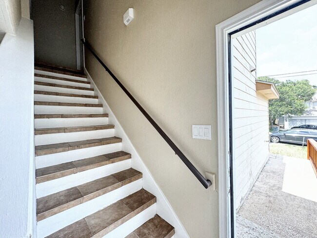 Foto del edificio - 831 Sagewood Trail