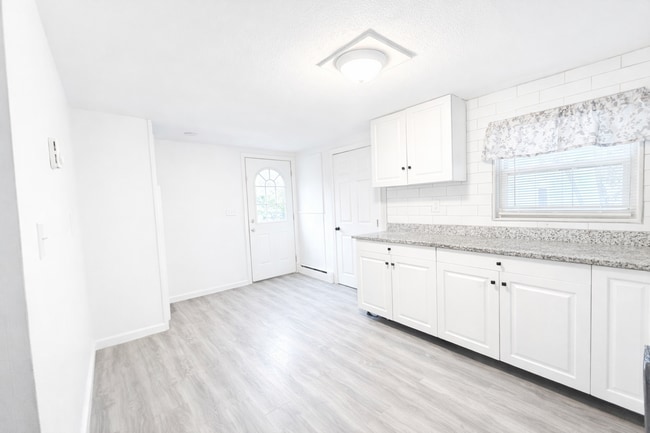 Cocina - 36 Candice St