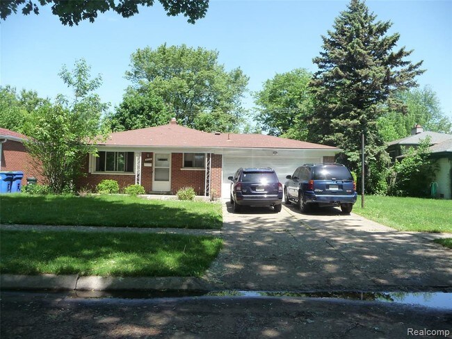 Building Photo - 4773 N Tuxedo Dr