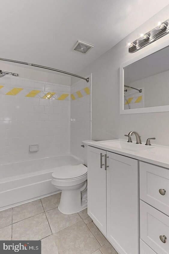 1533 Colonial Dr, Woodbridge, VA 22192 Room for Rent in Woodbridge