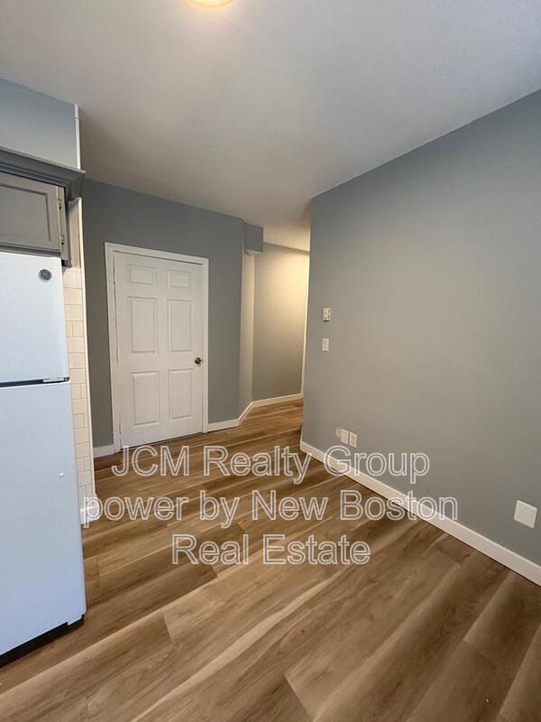 Building Photo - 56 Johnson St