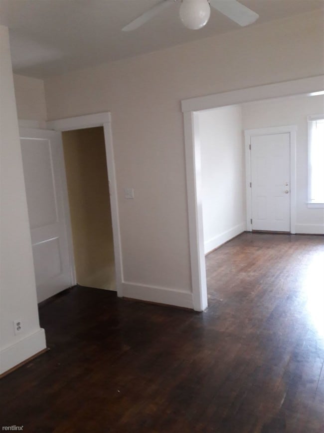 Building Photo - 8155 Greenlawn St