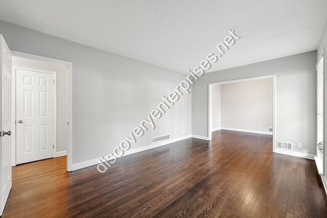 Building Photo - 3BED/2BATH HOME IN DECATUR! *1st month's r...