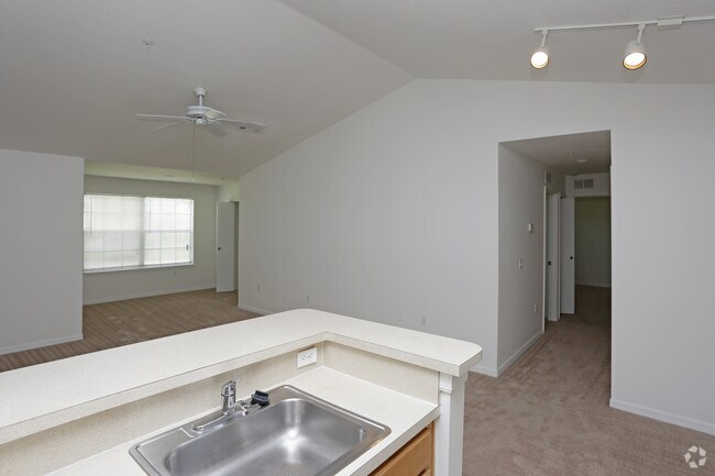 Interior Photo - Hampton Point