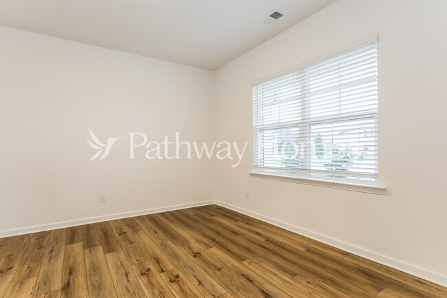 Building Photo - 1208 Arnhem Dr