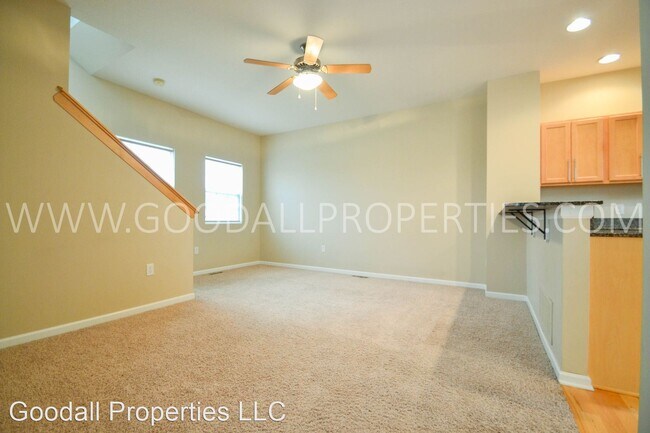 Building Photo - 2 br, 2.5 bath House - 2126 High Street