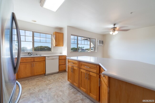 Building Photo - Newly Renovated 3br/2ba/2pkg in Nohona at ...