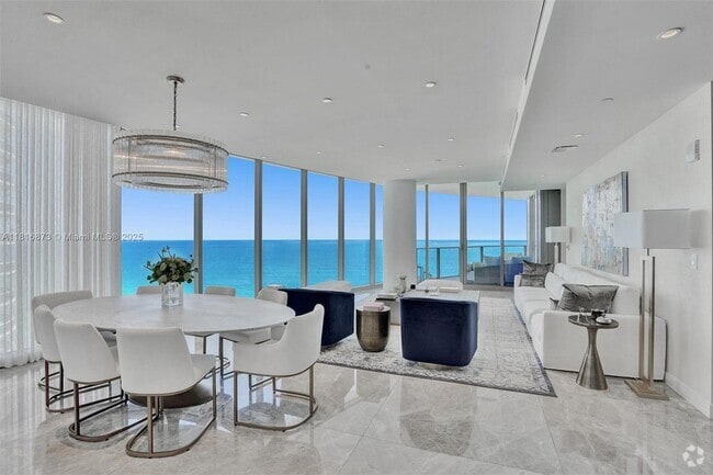 Building Photo - 15701 Collins Ave