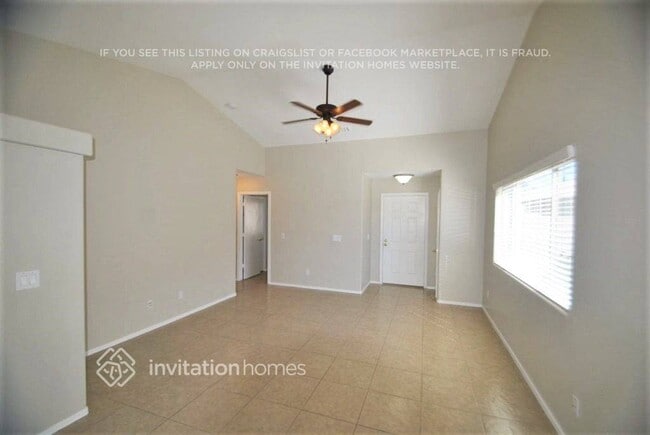 Building Photo - 10967 W Elm Ln