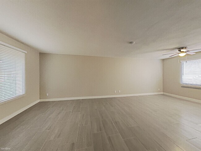 Building Photo - 2 br, 2 bath Townhome - 1605 E Malibu Dr