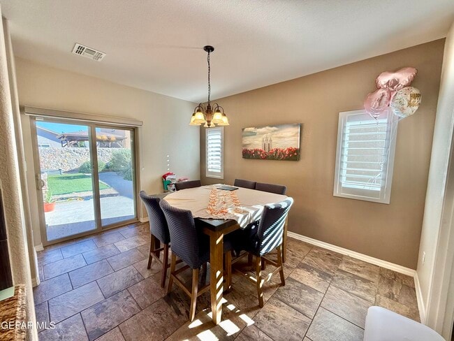 Building Photo - 14813 Bert Cameron Ave