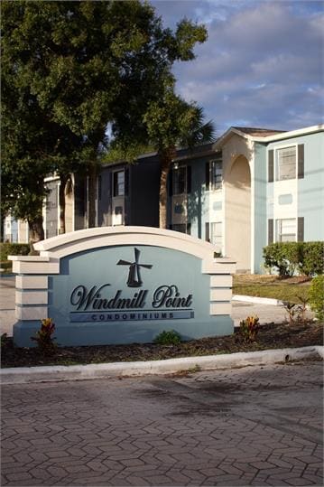 Building Photo - 2537 N Alafaya Trail