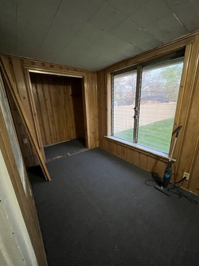 Building Photo - 13841 Forest Ave