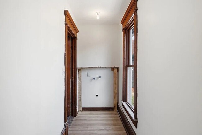 Foto del edificio - 174 Marion Ave