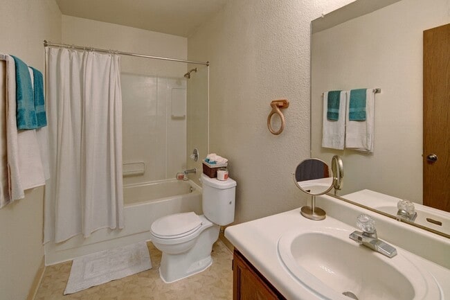 Building Photo - The Greenbriar