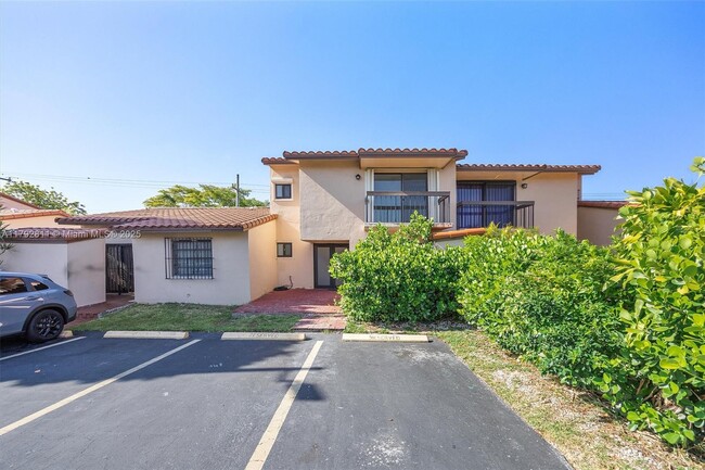 Building Photo - 3809 SW 82nd Ave