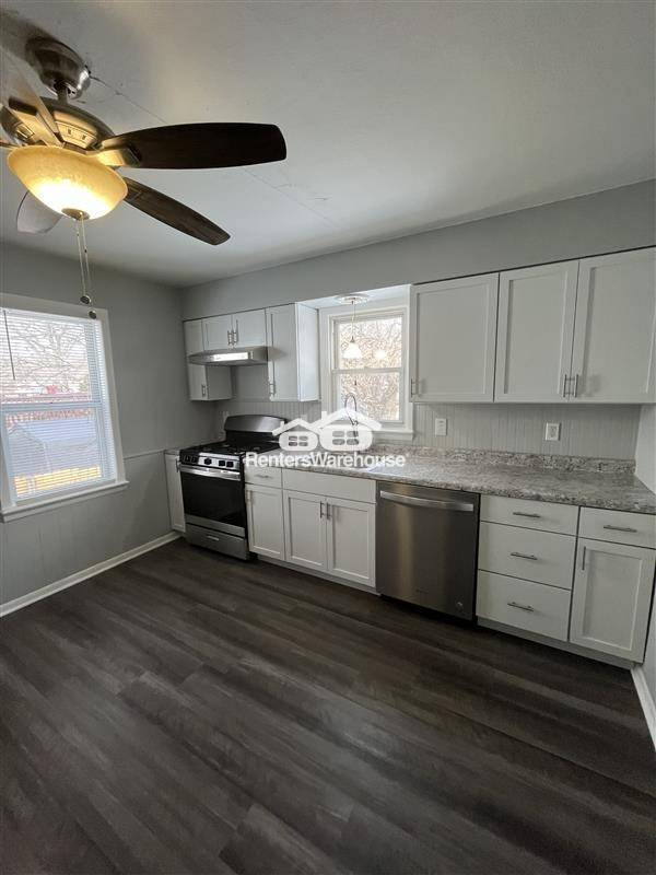 Building Photo - Four Bed Two Bath Home - Now Available