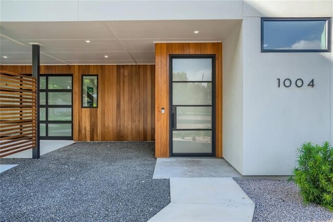 Building Photo - 1004 Taffy Ct