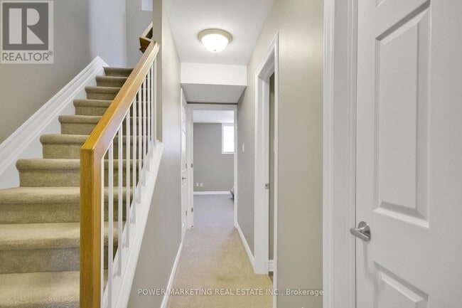 Building Photo - 45 Waterbridge Dr