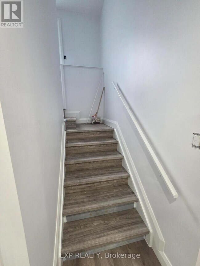 Building Photo - 180 Chenoa Way