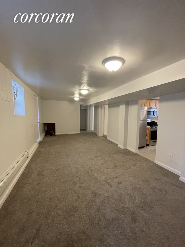 Building Photo - 16 Amherst St