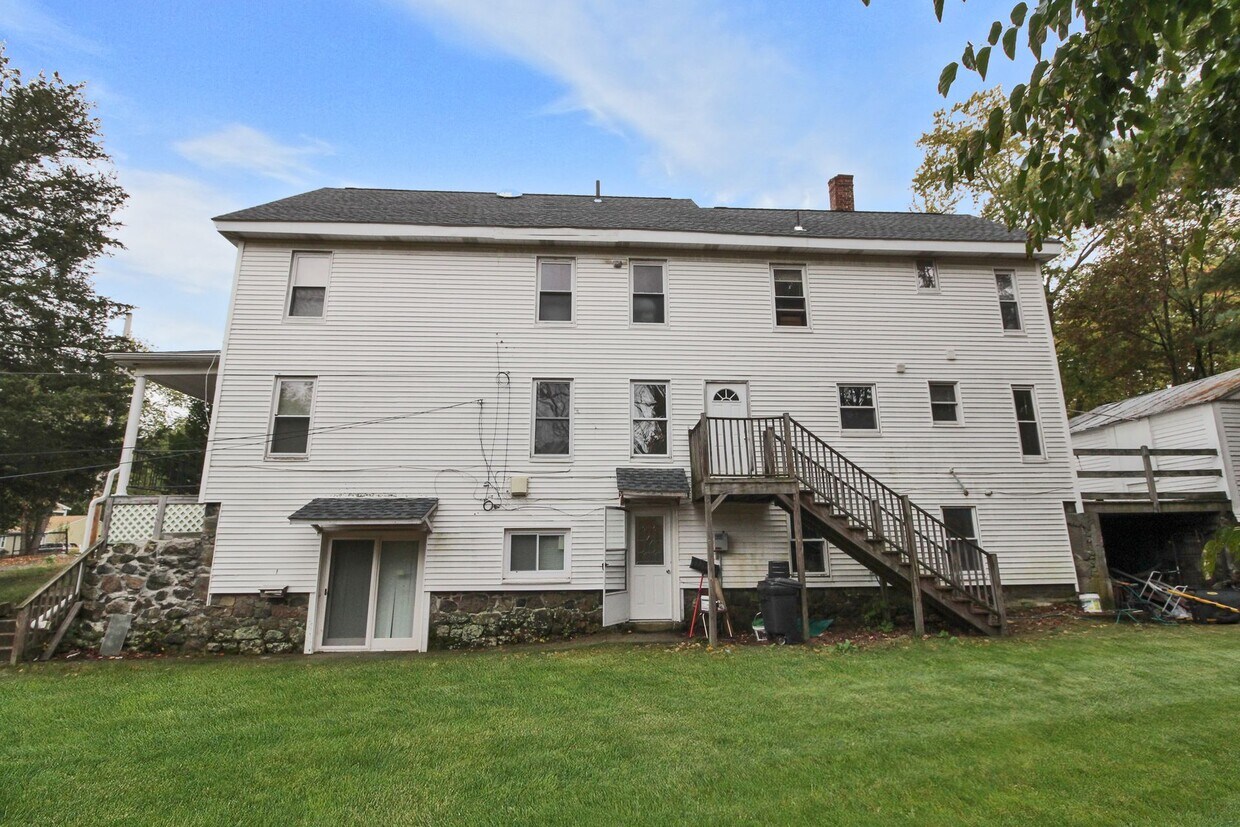 64 Cedar St Unit 1, Wellesley, MA 02481 Apartments in Wellesley, MA