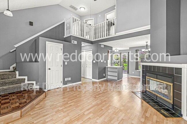 Foto del edificio - 1522 Lake Point Ln N