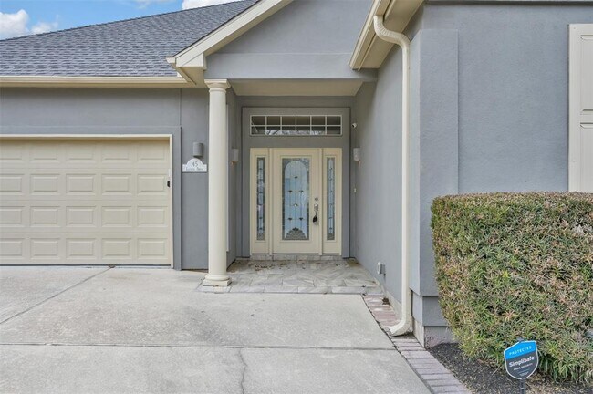Building Photo - 45 La Costa Dr