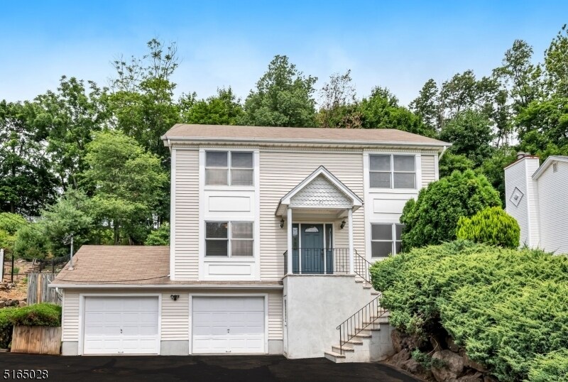 23 Notch Rd, Little Falls, NJ 07424 House Rental in Little Falls, NJ