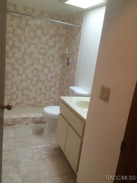 Building Photo - 270 E Glassboro Ct