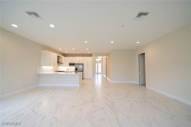 Foto del edificio - 21024 Teak Tree Ter