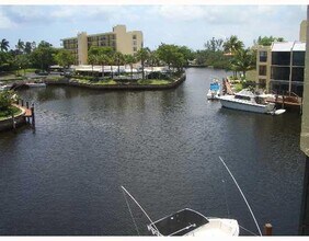 Building Photo - 1 E Royal Palm Rd