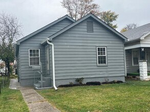 Building Photo - 1669 S Fares Ave