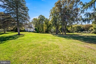 Building Photo - 401 Alderbrook Dr