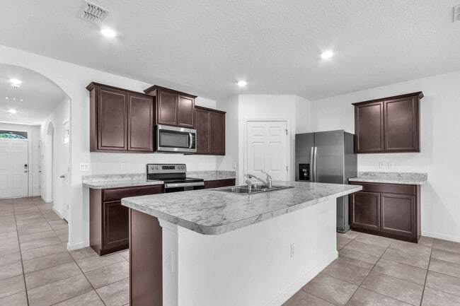 Foto del edificio - 2550 SE Rock Springs Dr