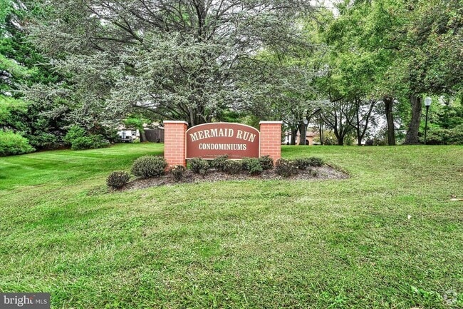 Building Photo - 4950 W Brigantine Ct